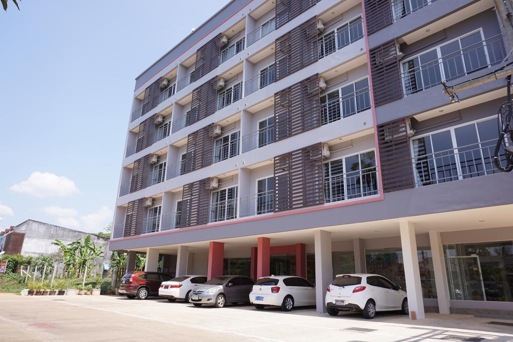 Chompu Nakarin Apartment Trang Exteriér fotografie