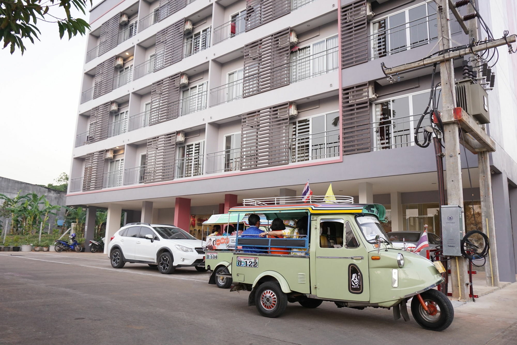 Chompu Nakarin Apartment Trang Exteriér fotografie